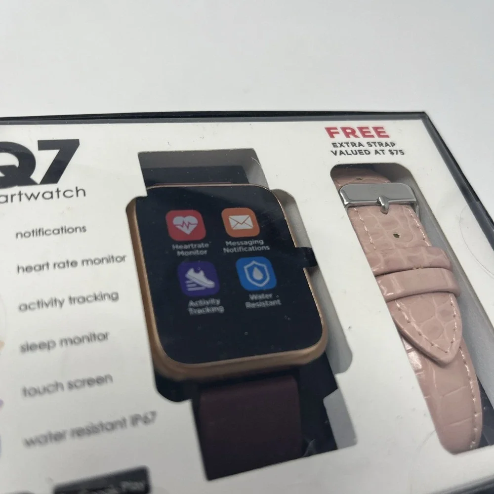 Q7 Wearables‎ Smartwatch New Sealed W/ Extra Strap